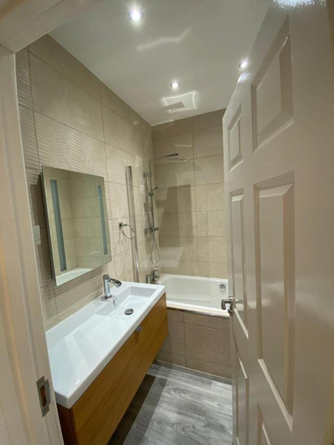 Penthouse Apt8 Apartment Wolverhampton Luaran gambar