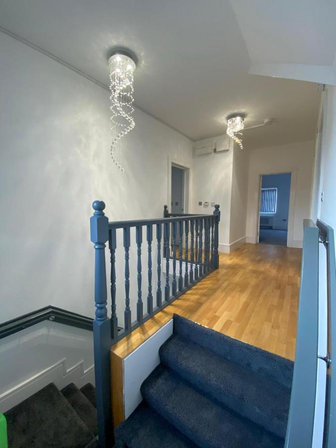 Penthouse Apt8 Apartment Wolverhampton Luaran gambar