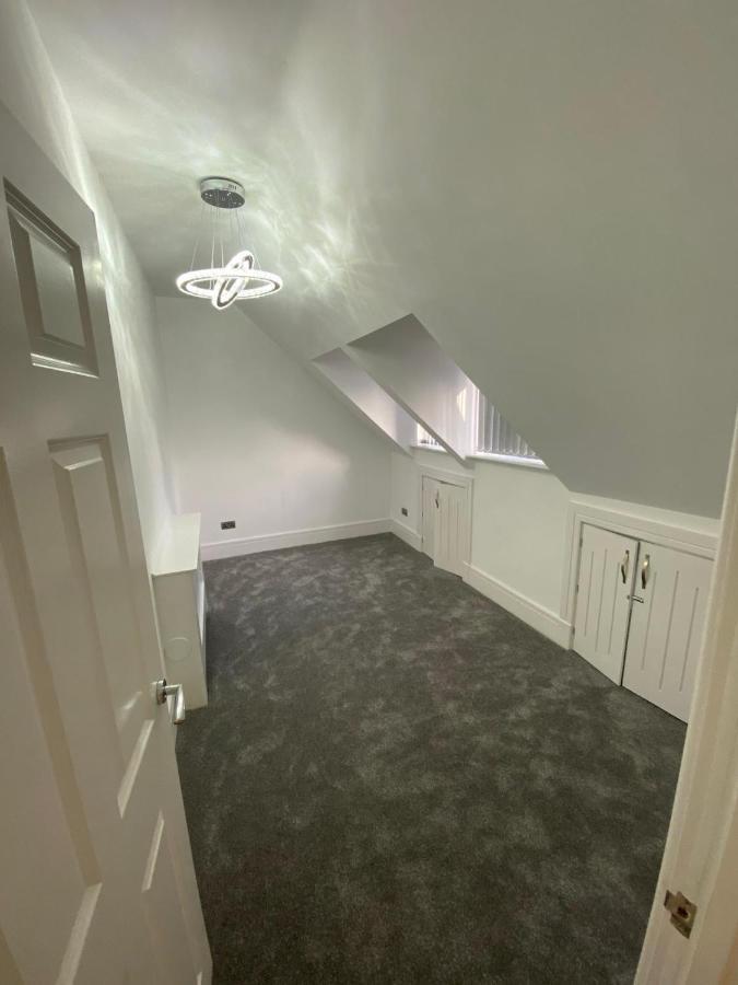 Penthouse Apt8 Apartment Wolverhampton Luaran gambar