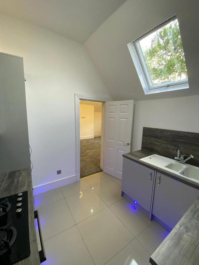 Penthouse Apt8 Apartment Wolverhampton Luaran gambar