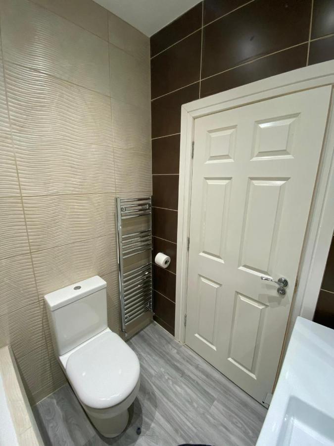 Penthouse Apt8 Apartment Wolverhampton Luaran gambar