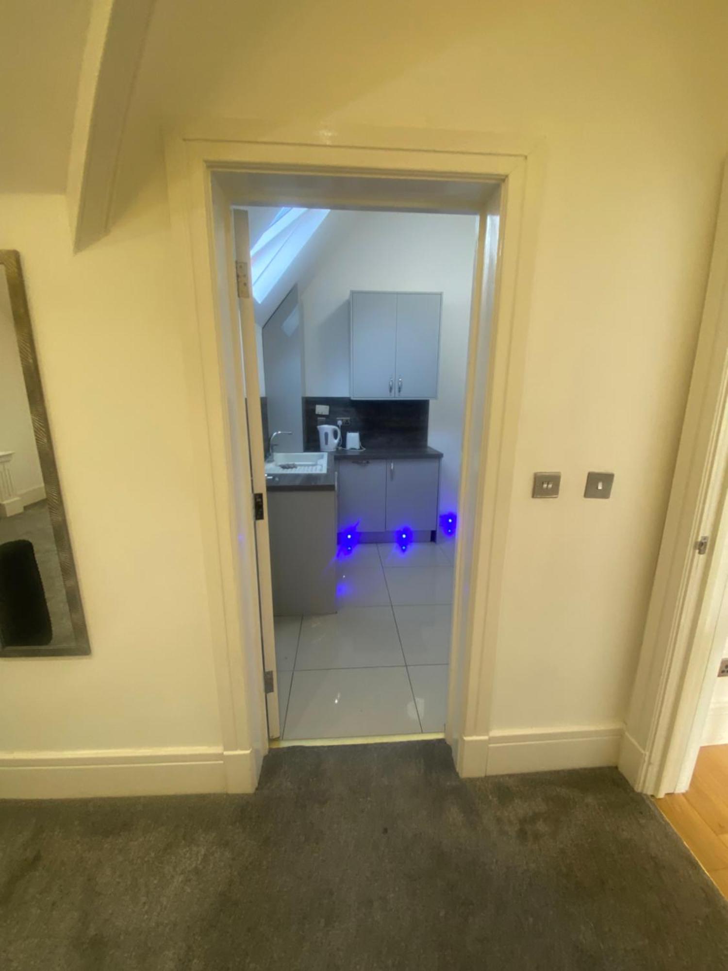 Penthouse Apt8 Apartment Wolverhampton Luaran gambar