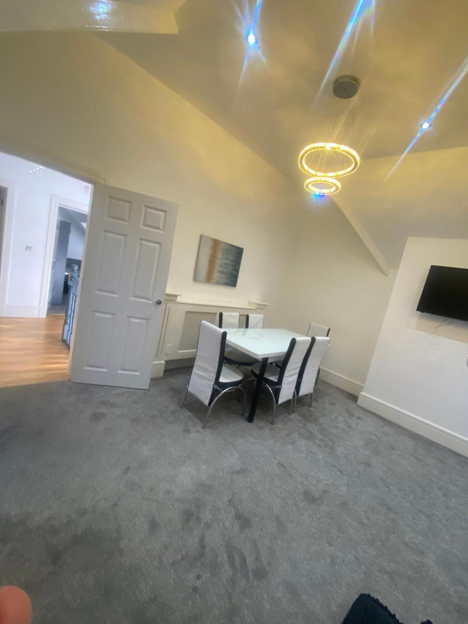 Penthouse Apt8 Apartment Wolverhampton Luaran gambar